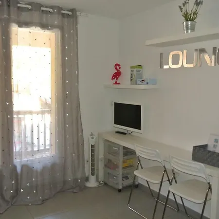 Studio Flamingo Giens Апартаменты Йер
